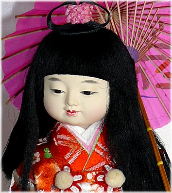 Девочка с зонтиком, японская интерьерная кукла