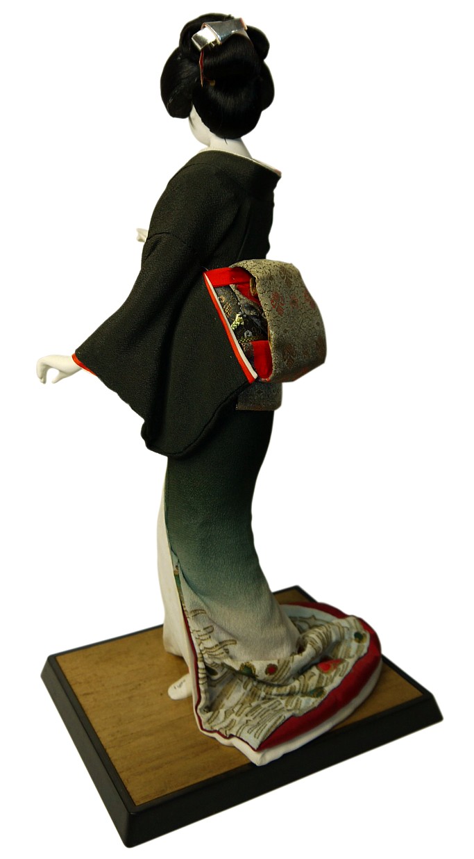 японская антикварная кукла в кимоно, 1920-е гг.