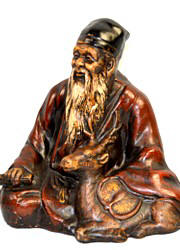японская статуэтка из керамики мастерских Бизэн: Один из Семи Богов Счастья, 1920-е гг.
