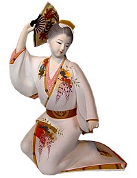 японская статуэтка из керамики мастерских Хаката Девушка с веером