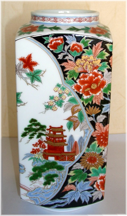 японская ваза АРИТА с авторским рисунком