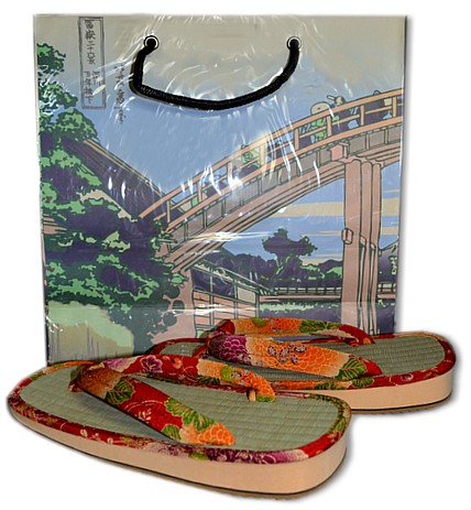 подарочная упаковка для кимоно, обуви и футболок в интернет-магазине Mega Japan