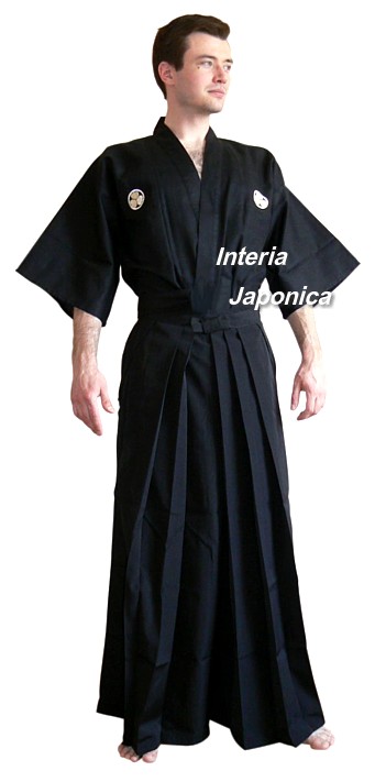 укороченное кимоно и хакама