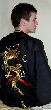 мужской короткий халат-кимоно с вышивкой, сделано в Японии