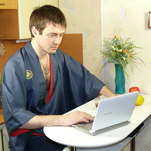 мужское кимоно - стильная одежда для дома и достойный подарок мужчине