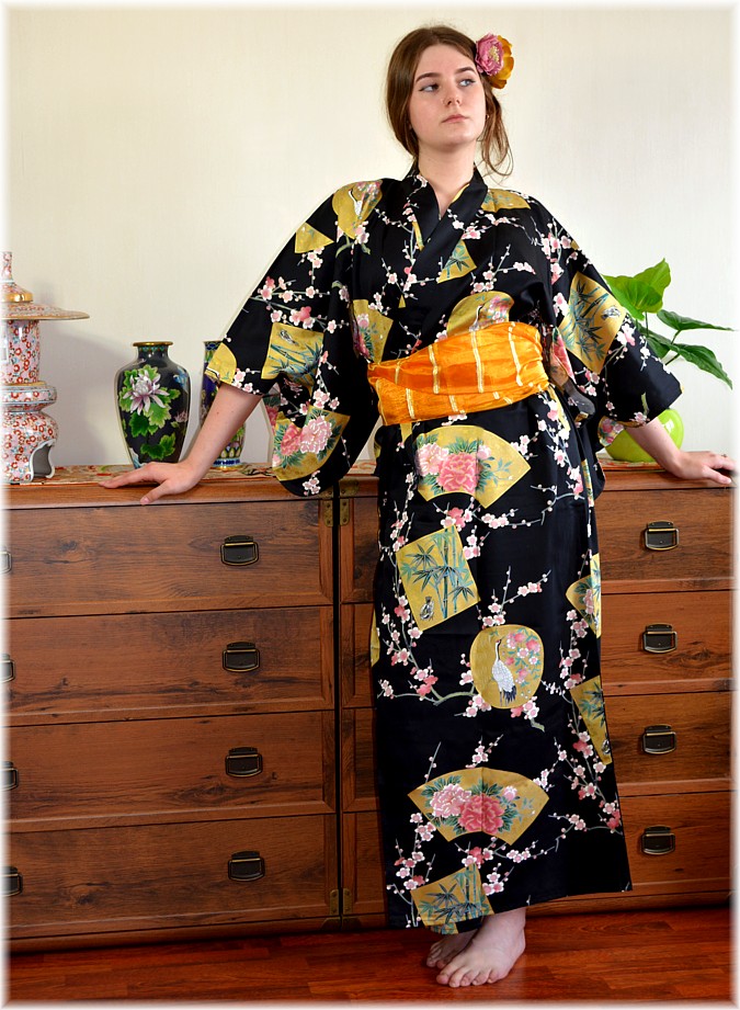 японское кимоно из хлопка МЕГУМИ
