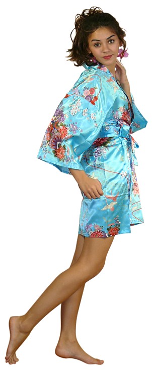 женский халатик - кимоно из иск. шелка, сделано в Японии