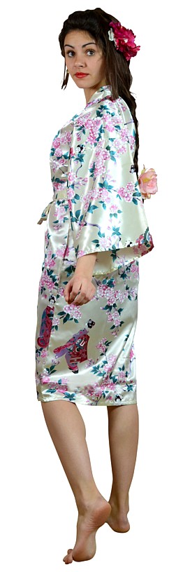 женский халатик-кимоно. женская одежда одежда для дома