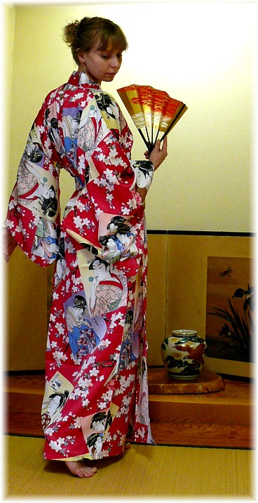 японское кимоно УТАМАРО из иск. шелка, размер от 42 до 52