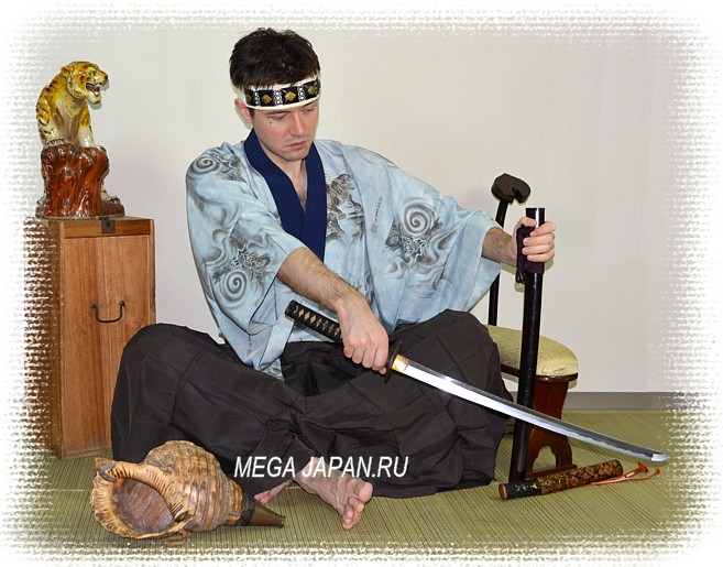 японский меч катана периода Синто (1661-1673), сигнальный самурайский горн хорагай эпохи Эдо