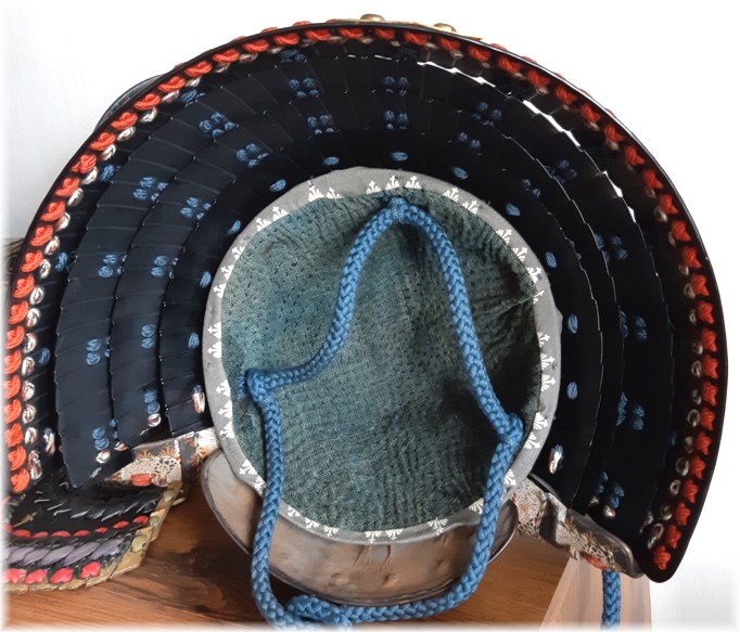 самурайский шлем КАБУТО, деталь подкладки и шелкового шнура