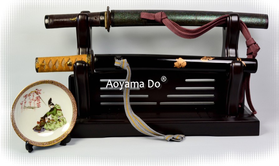 японские коллекционные мечи и кинжалы