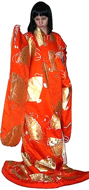 японское старинное свадебное кимоно из шелковой парчи