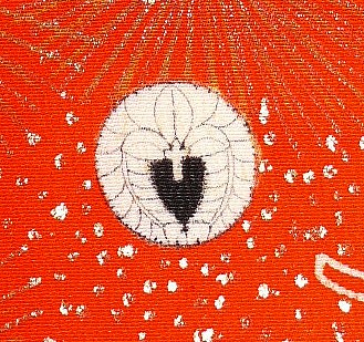 фамильный самурайский герб на шелковом женском кимоно