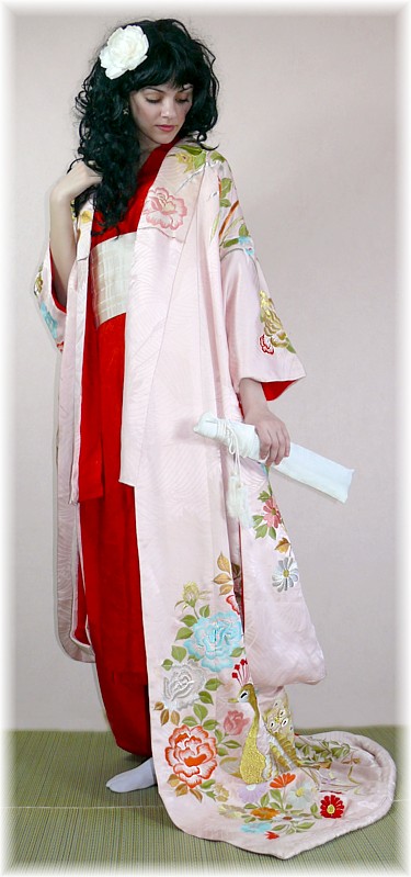 японское шелковое кимоно с вышивкой, винтаж, 1950-е гг.