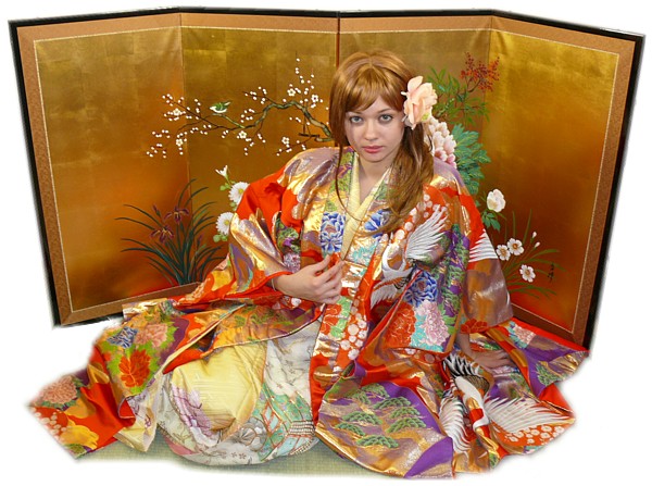 японское Кимоно-накидка и ширма с росписью